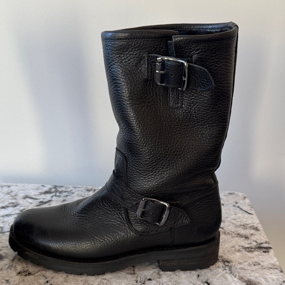 Frye Natalie Mid Lug Engineer boot, shearling lined - Picture 3 of 14